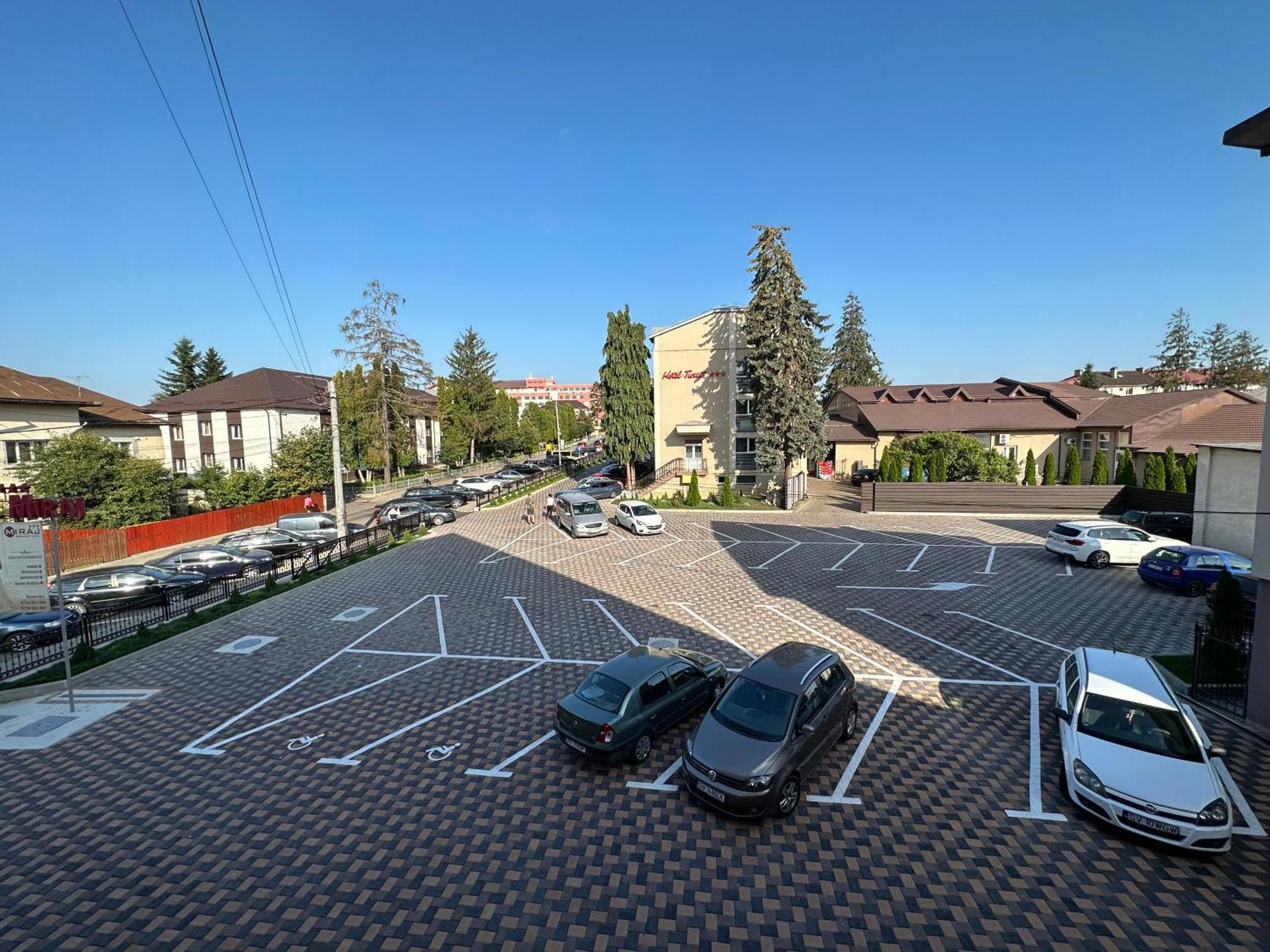 Hotel Turist Fălticeni Dış mekan fotoğraf