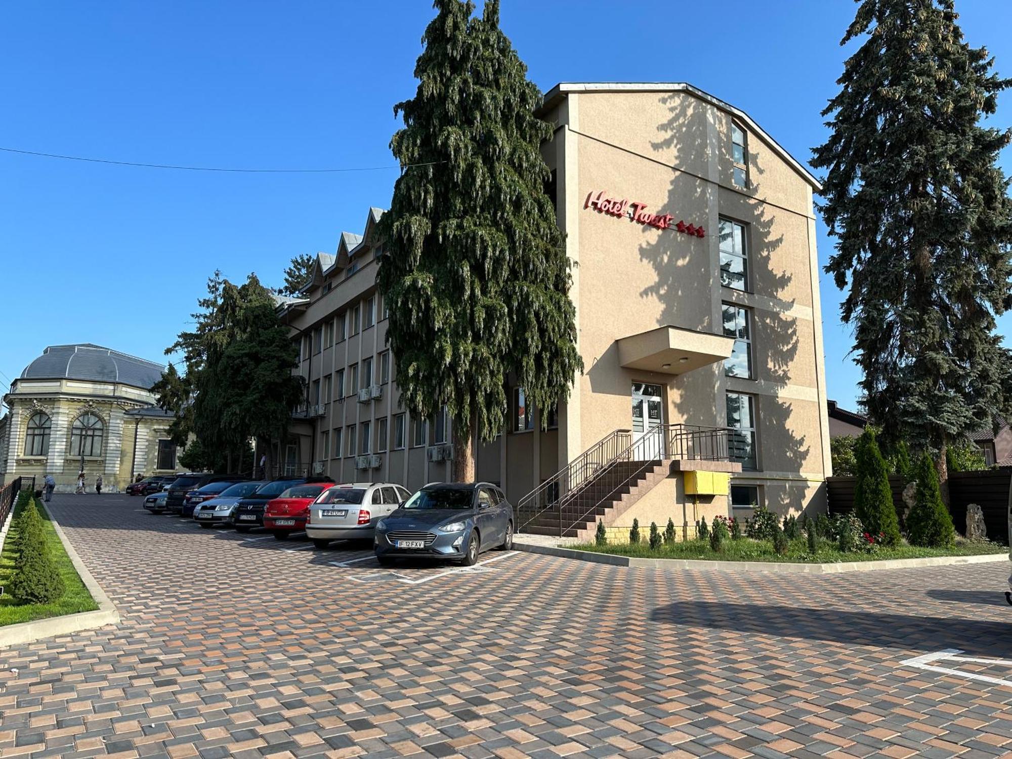 Hotel Turist Fălticeni Dış mekan fotoğraf