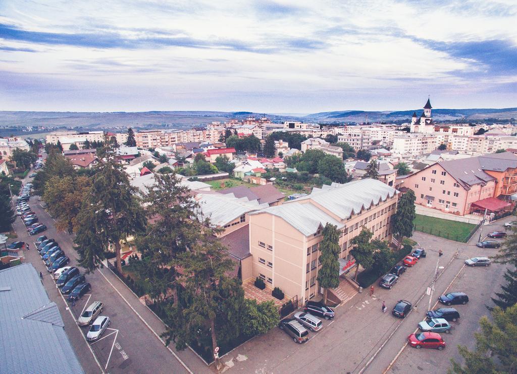 Hotel Turist Fălticeni Dış mekan fotoğraf